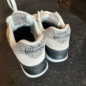 New Balance sneakers size 7